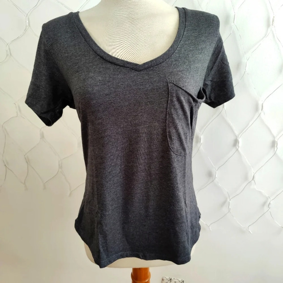 William B. T-Shirt / Dark Gray / Breast Pocket / Sz Medium - Picture 1 of 4